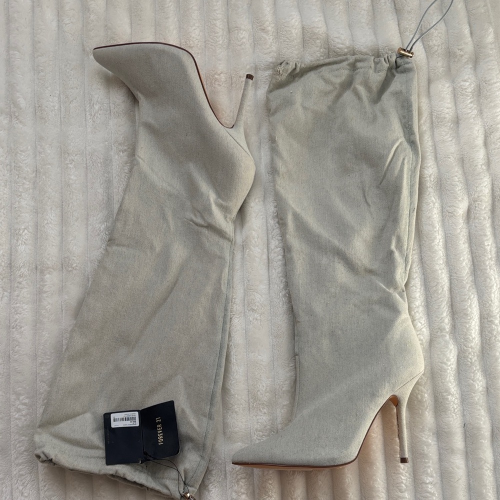 Stylish Light Distressed Denim Boots